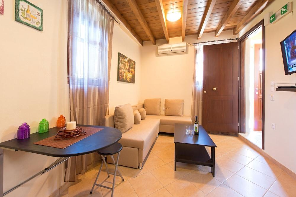 3 Charites Old Town Apartment Rhodes City Exterior photo