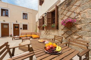 3 Charites Old Town Apartment Rhodes City Exterior photo